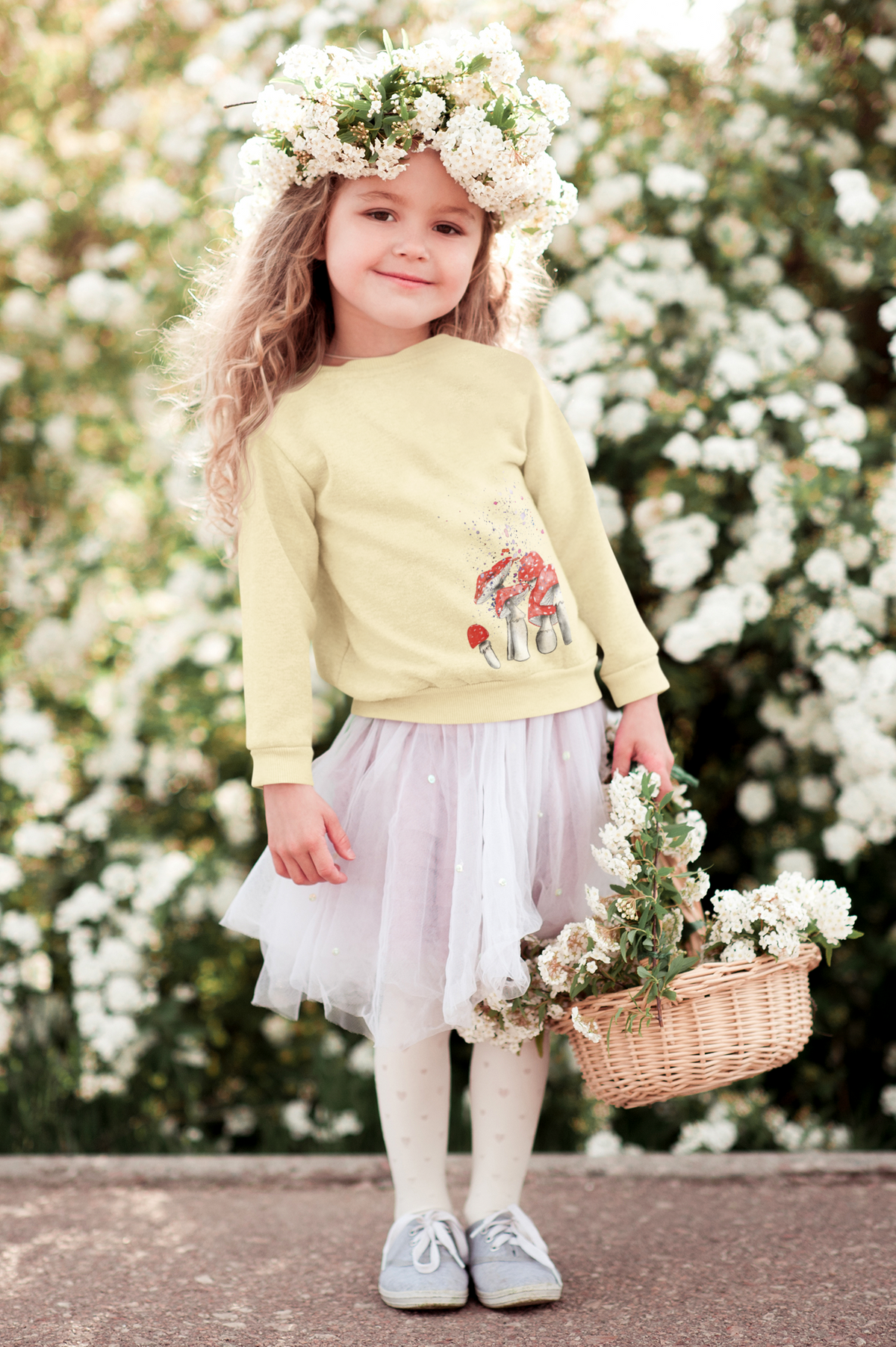 Kinder Sweatshirt mit Fliegenpilzen „Little Red Riding Hood“ – Verspielt, gemütlich und nachhaltig