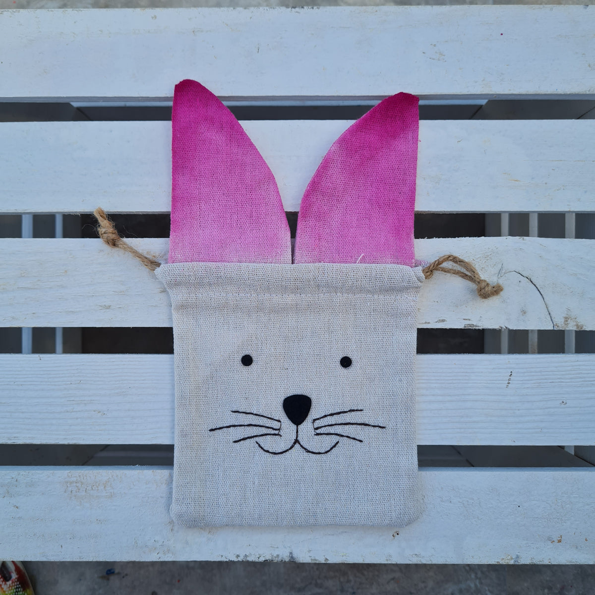 Hasenbeutel mit bunten Ohren