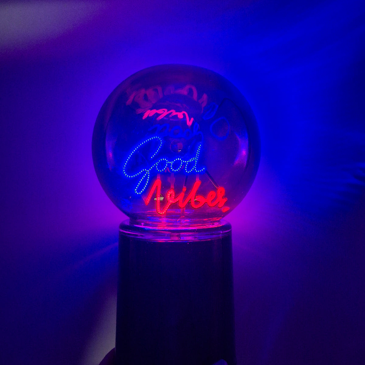 LED-Leuchtkugel Glowmance  "Good vibes" Neonlicht