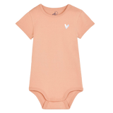 bedruckter Baby Body mit Herz in der Farbe Fraiche Peche Pfirsich