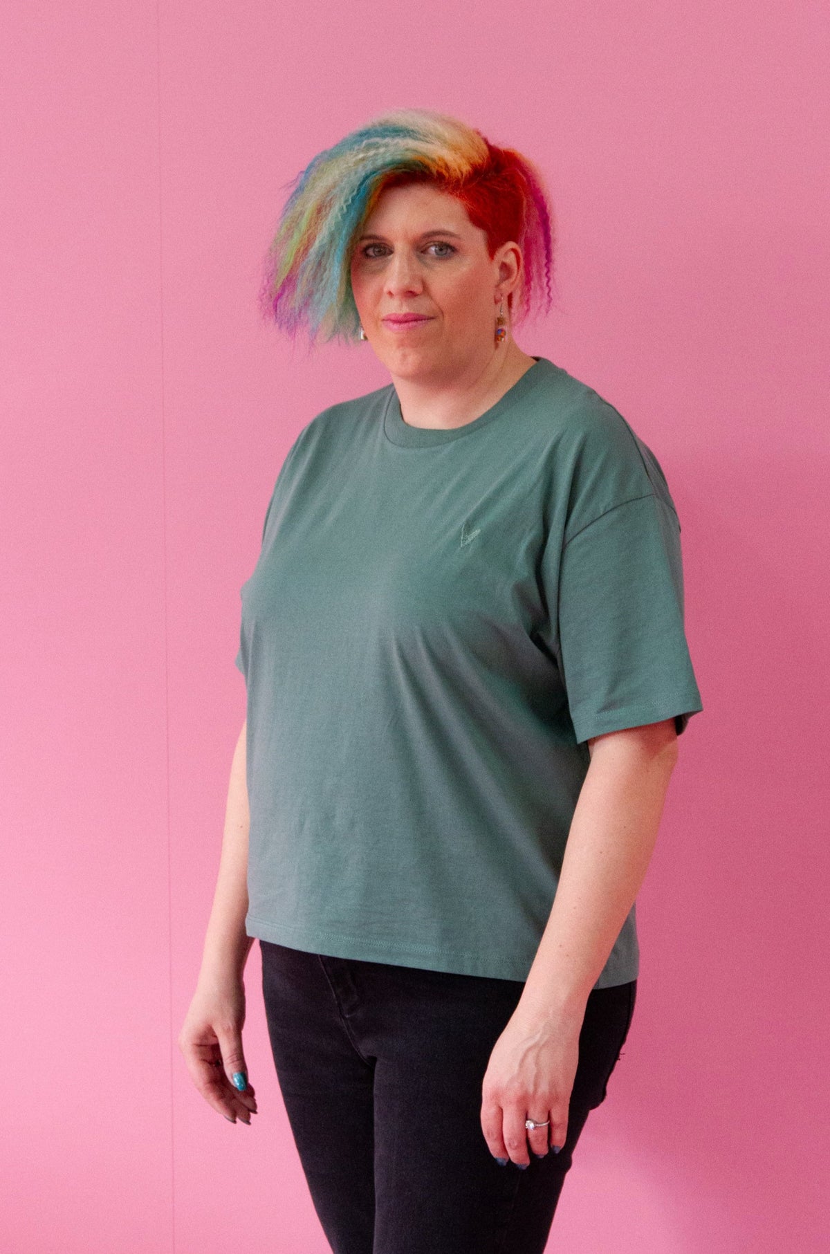Damen T-Shirt "Boxy"mit gesticktem Herz