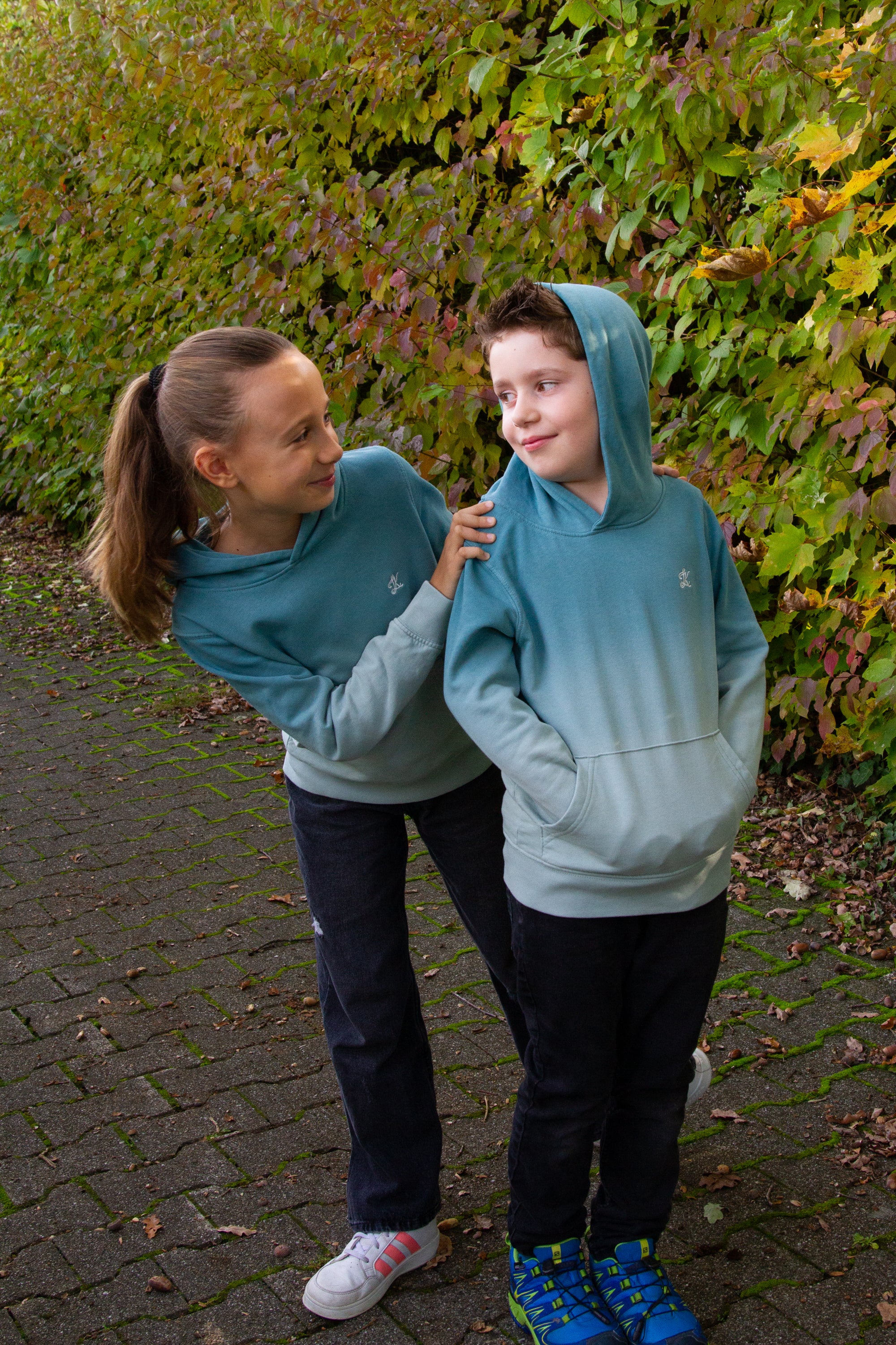 Kinder Kapuzenpullover 